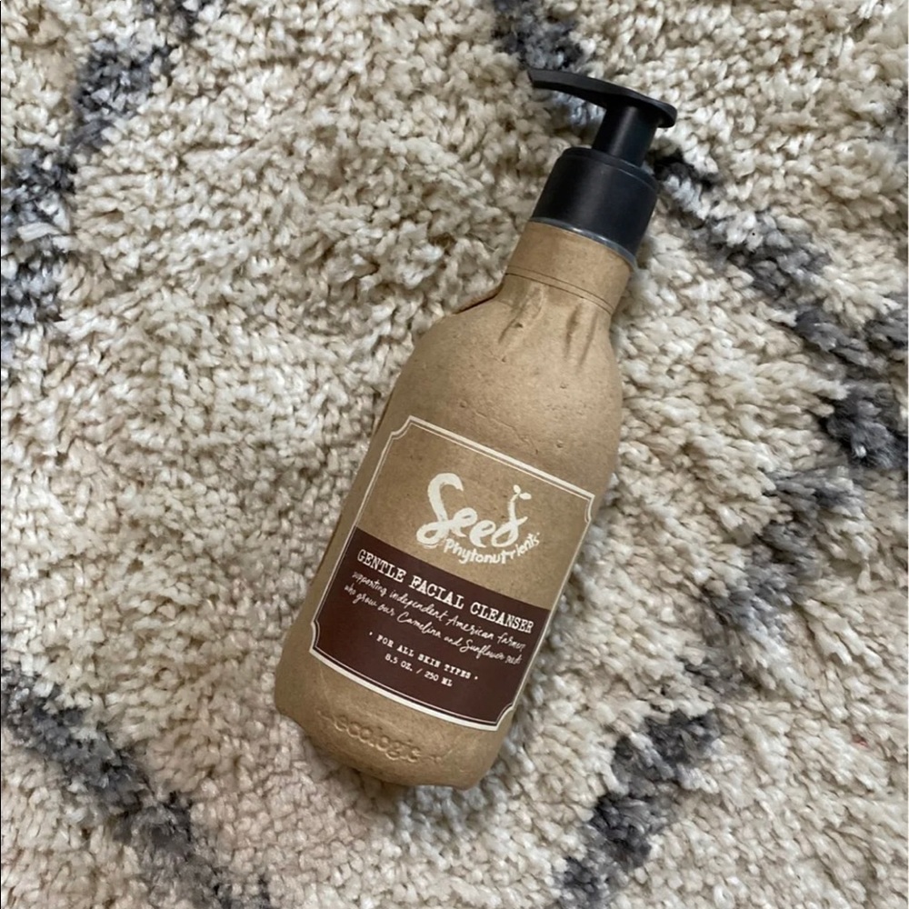 Facial cleanser